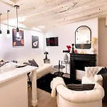 Artist Apartment Latin Quarter
