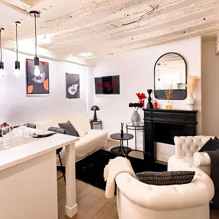Artist Latin Quarter Apartment