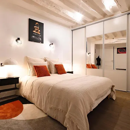 Artist Latin Quarter Apartment Paris